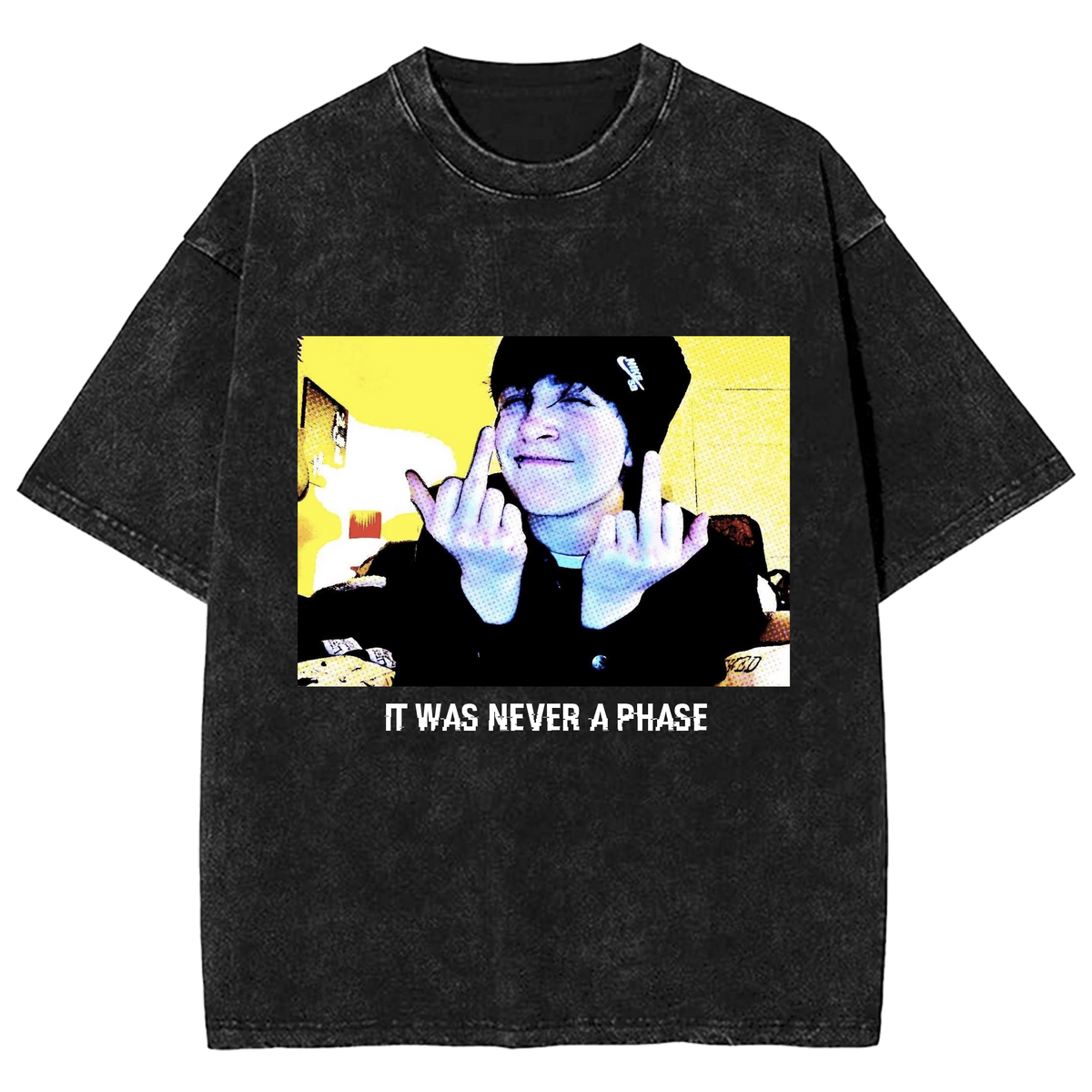 PV_VARIANT_2932__2932-tshirt-distressed-l.png